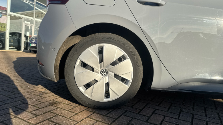 Volkswagen ID.3 150kW Family Pro Performance 58kWh 5dr Auto Electric Hatchback